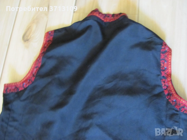 Женска дреха Носия, ръчно бродирана, снимка 10 - Антикварни и старинни предмети - 51512264