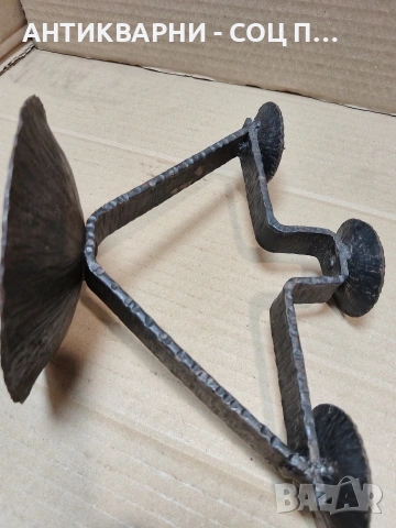 Соц Стар Ръчно Кован Свещник. НОМЕР 816., снимка 4 - Антикварни и старинни предмети - 53940236