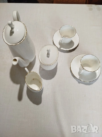 Фин сервиз от костен порцелан, снимка 4 - Сервизи - 53007819