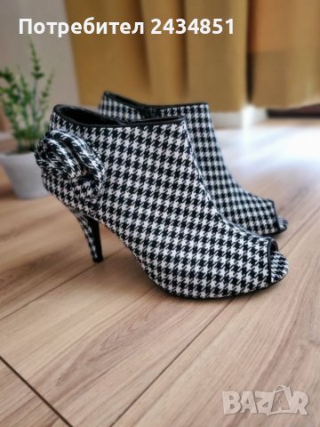 Дамски боти с отворени пръсти, снимка 2 - Дамски обувки на ток - 38751200