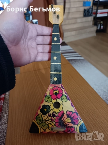 Руска дървена играчка балалайка, СССР, винтидж, цветни, ръчно рисувани цветя, , снимка 3 - Антикварни и старинни предмети - 52977542