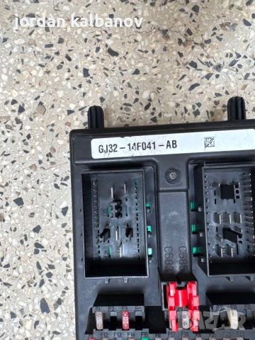 Бушонна кутия комплект за Range Rover Evoque само за 200лв. GJ32-14F041-AB, снимка 2 - Части - 51815429