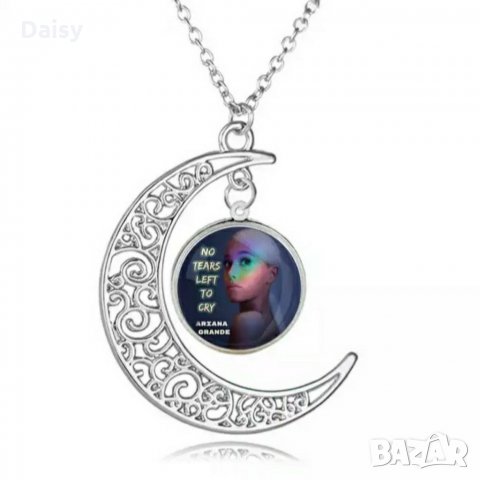 Медальони Ariana Grande / Ариана Гранде, снимка 4 - Колиета, медальони, синджири - 31843166