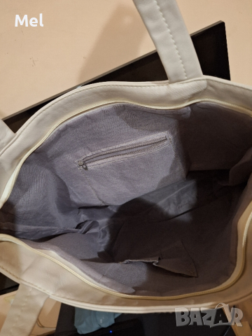 дамска чанта , снимка 2 - Чанти - 44621550