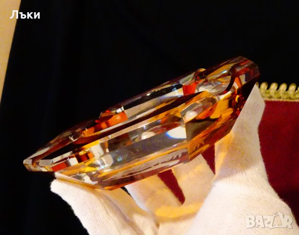 Пепелник цветен кристал Bohemia,фазан. , снимка 3 - Антикварни и старинни предмети - 30469193