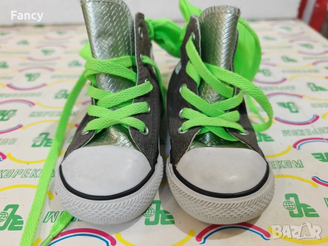 Детски кецове Converse 22 номер, снимка 2 - Детски маратонки - 53336154