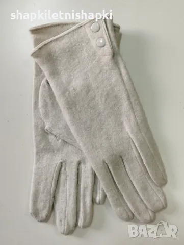 Дамски ръкавици фина вълна - 88