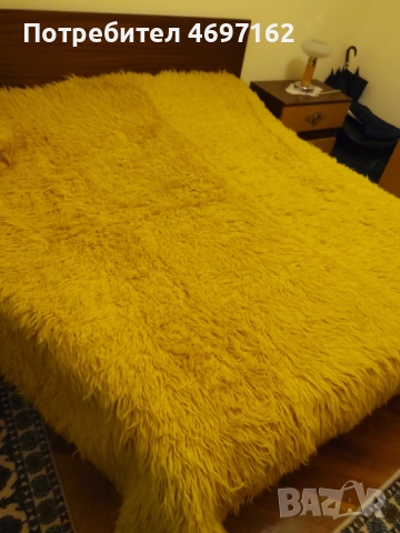 Голям, ръчно изработен, лимонено жълт китеник