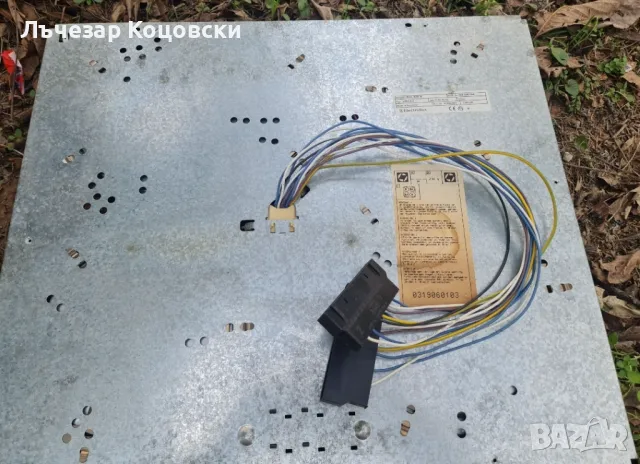 Стъклокерамичен плот за вграждане Electrolux, снимка 3 - Котлони - 49958078