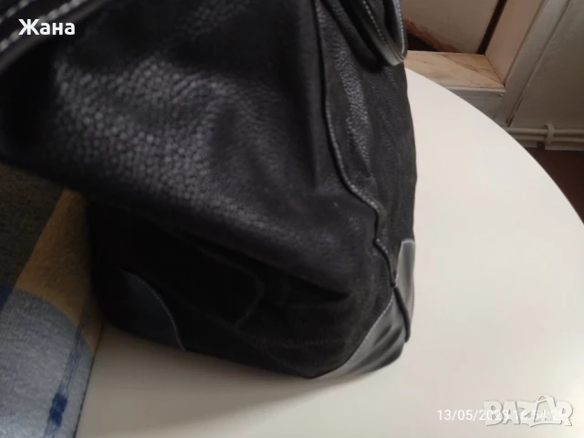 Пътна чанта от велур, снимка 2 - Чанти - 50671303