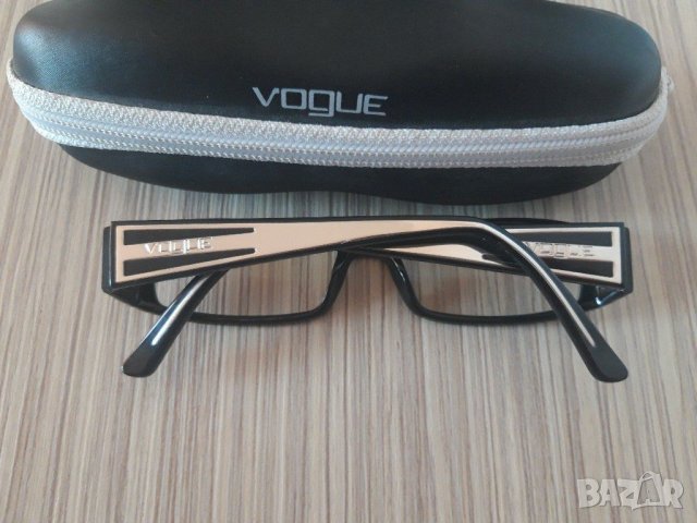 Оригинални дамски очила Vogue, снимка 5 - Слънчеви и диоптрични очила - 31216129