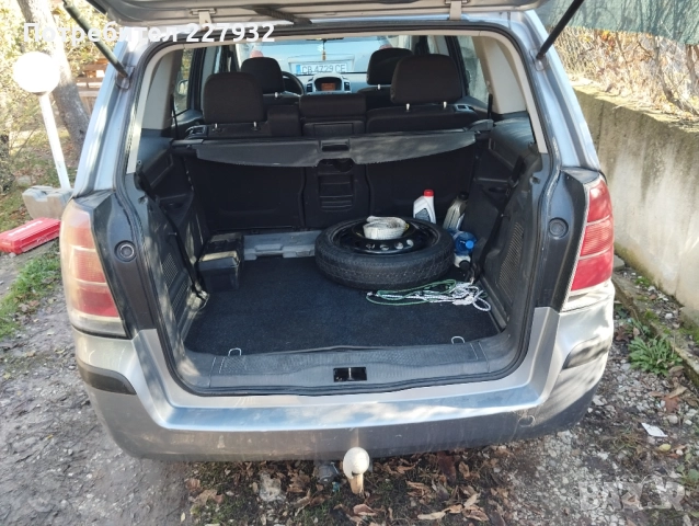 Продавам Опел Зафира Б, снимка 3 - Автомобили и джипове - 52442370