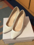 Сватбени обувки , снимка 1 - Дамски обувки на ток - 44924533