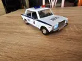 Метална количка в мащаб 1:24, снимка 1