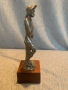 стара калаена статуя  на човек  с шапка върху дървена основа, снимка 4
