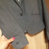 ЕЛЕГАНТНО вталено сиво сако, снимка 2 - Сака - 42562105