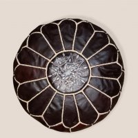 Уникален марокански пуф от естествена кожа в кафяво, снимка 1 - Дивани и мека мебел - 35351090