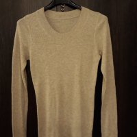 Плетена сива блузка с дълги ръкави, мека, комфортна, вертикален рипс, предаващ елегантност, открито , снимка 1 - Блузи с дълъг ръкав и пуловери - 37455382