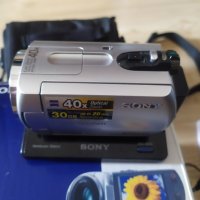 Продавам камера Sony DCR-SR32E, снимка 2 - Камери - 42665284