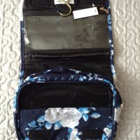 Синя Козметична чанта с флорален принт Catherine Lansfield Avon, снимка 4 - Други - 40460873