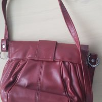 Елегантна дамска чанта кожена с презрамка, снимка 6 - Чанти - 35383528