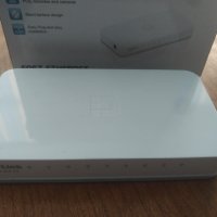 Суич D-Link 8 port 100Mbps, снимка 3 - Суичове - 39670694