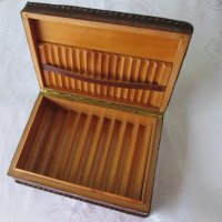 Стара кожена кутия за цигари, снимка 1 - Други ценни предмети - 31812555