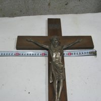 Кръст с разпятие , снимка 3 - Антикварни и старинни предмети - 42829372