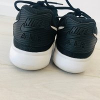 Дамски маратонки NIKE AIR max, снимка 3 - Маратонки - 37941284