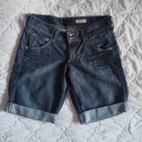 Дамски дънкови панталони, H&M, 38 размер, снимка 1 - Къси панталони и бермуди - 40848114