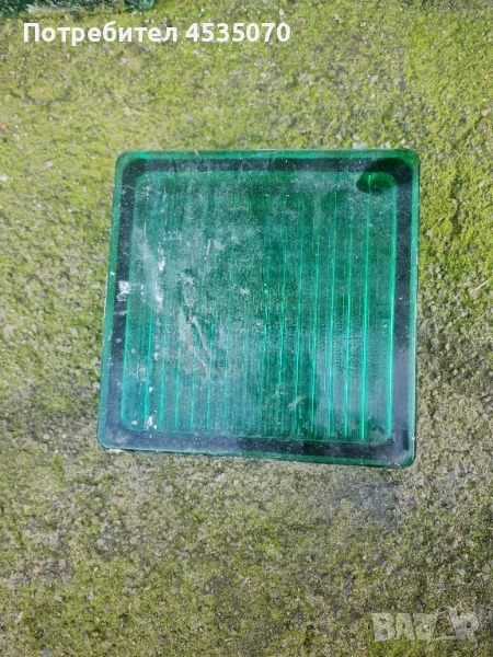 употребявани стъклени плочки, снимка 1