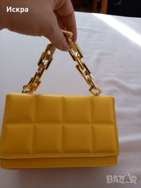 Жълта дамска  чантичка , снимка 1