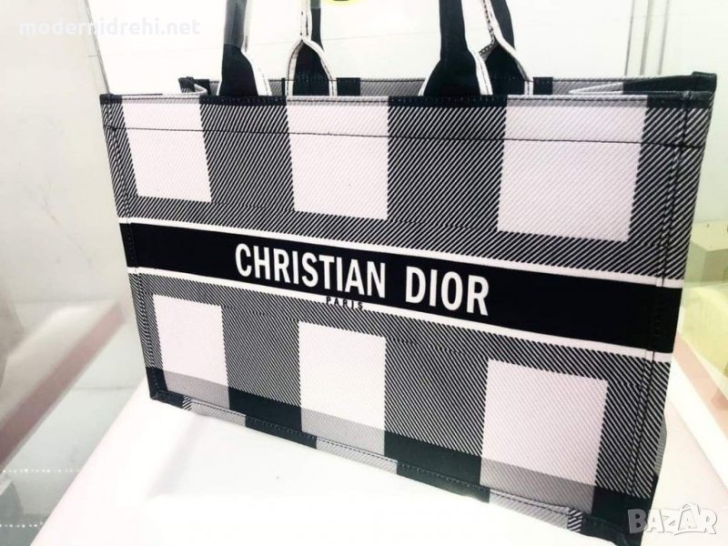  Дамска чанта Christian Dior... Черно и бяло, снимка 1