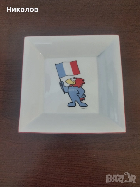 Продавам пепелник/поднос/чиния France World Cup 98-порцелан, снимка 1