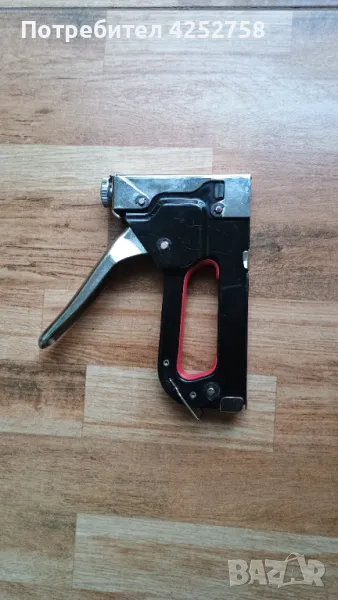 такер, снимка 1