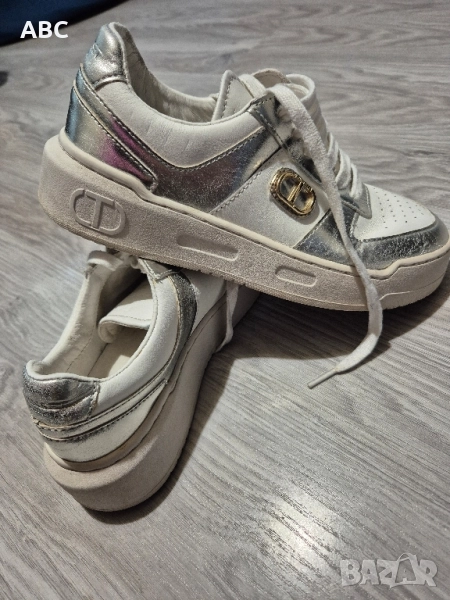 дамски кецове Twinset, снимка 1