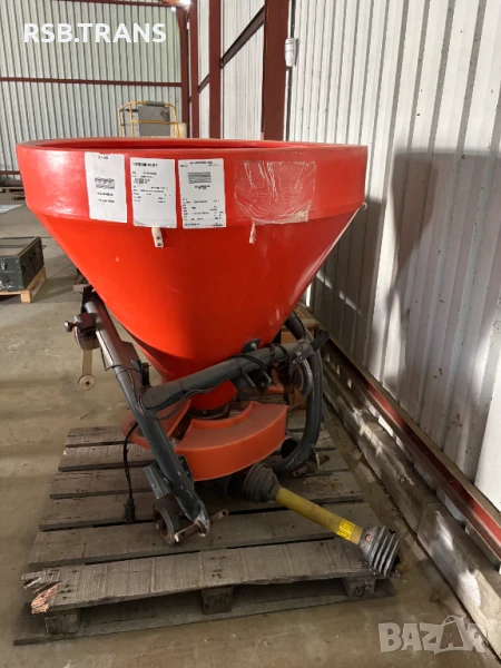 Машина за разпръскване на сол/пясък/тор, снимка 1