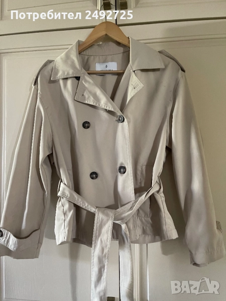 Ветровка яке марка Stradivarius , снимка 1