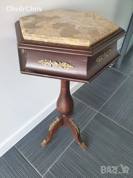 73см стара френска барокова дървена масичка/шестоъгълна маса/мраморен плот/дърво с бронзов обков, снимка 1