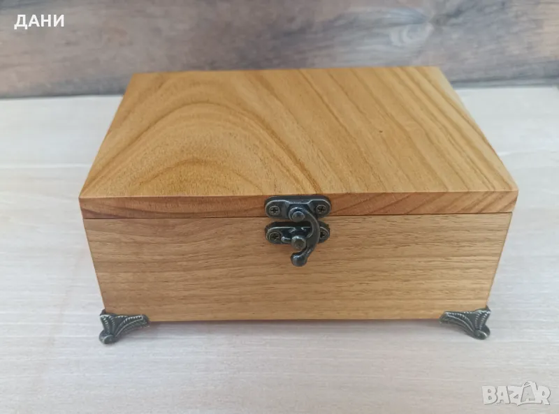 Кутийка за бижута , снимка 1