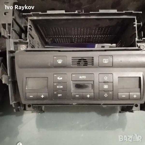 Централна конзола и климатроник  за Ауди А6 Ц5 Audi A6 C5 , 4B0 858 005, снимка 1