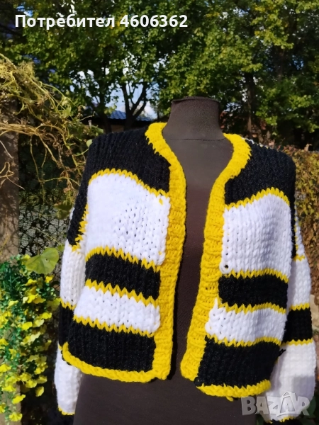 ръчно изплетена жилетка , снимка 1