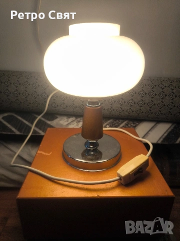 Нощна лампа , снимка 2 - Настолни лампи - 54325426