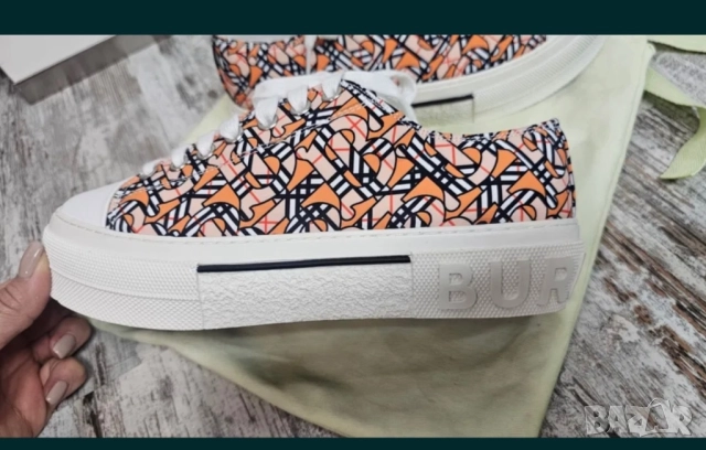 Burberry дамски обувки, снимка 6 - Маратонки - 52210770