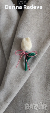 Брошка Лале-Мартеници,Осми Март, снимка 2 - Подаръци за жени - 53374119