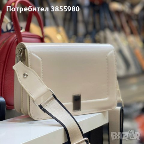 Модерна и стилна дамска чанта, снимка 2 - Чанти - 44323259