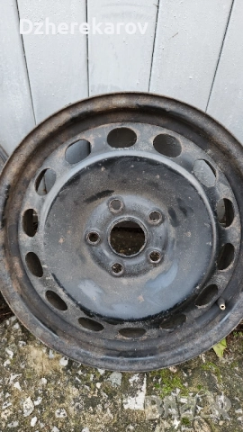 Продавам Железни джанти 16" от пасат B 5.5. , снимка 3 - Гуми и джанти - 52352683