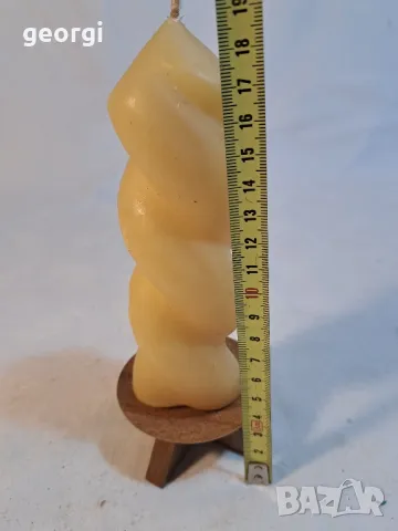 дървен свещник с декоративна свещ 20/4, снимка 5 - Декорация за дома - 49149348