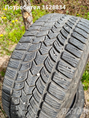 зимни гуми 225 50 17, снимка 2 - Гуми и джанти - 54220096