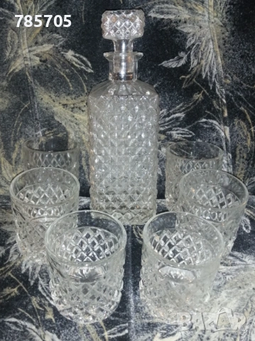 Масивен сервиз за уиски 